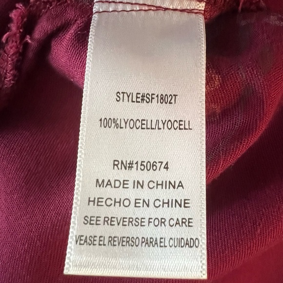 Billy T Women’s Maroon Floral Button Down Shirt Size Medium - Picture 6 of 9